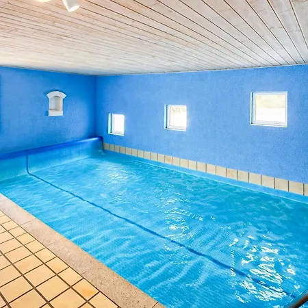 度假居 In With Sauna